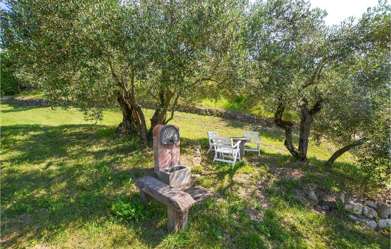 Holiday home Casa Di Vigna Rosa Villa Serravalle  Italy